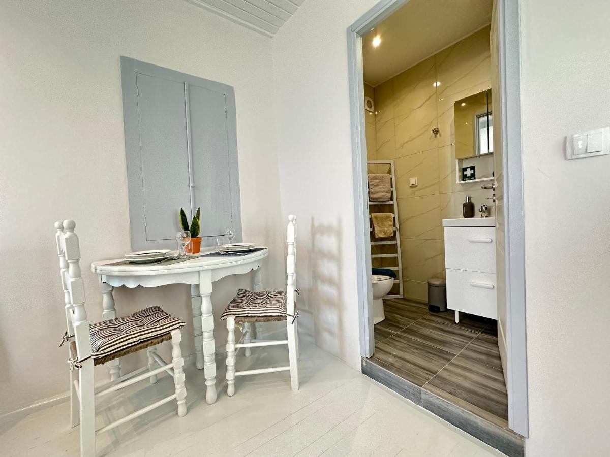 Brinia Cosy Apartment Poros Town Exterior photo