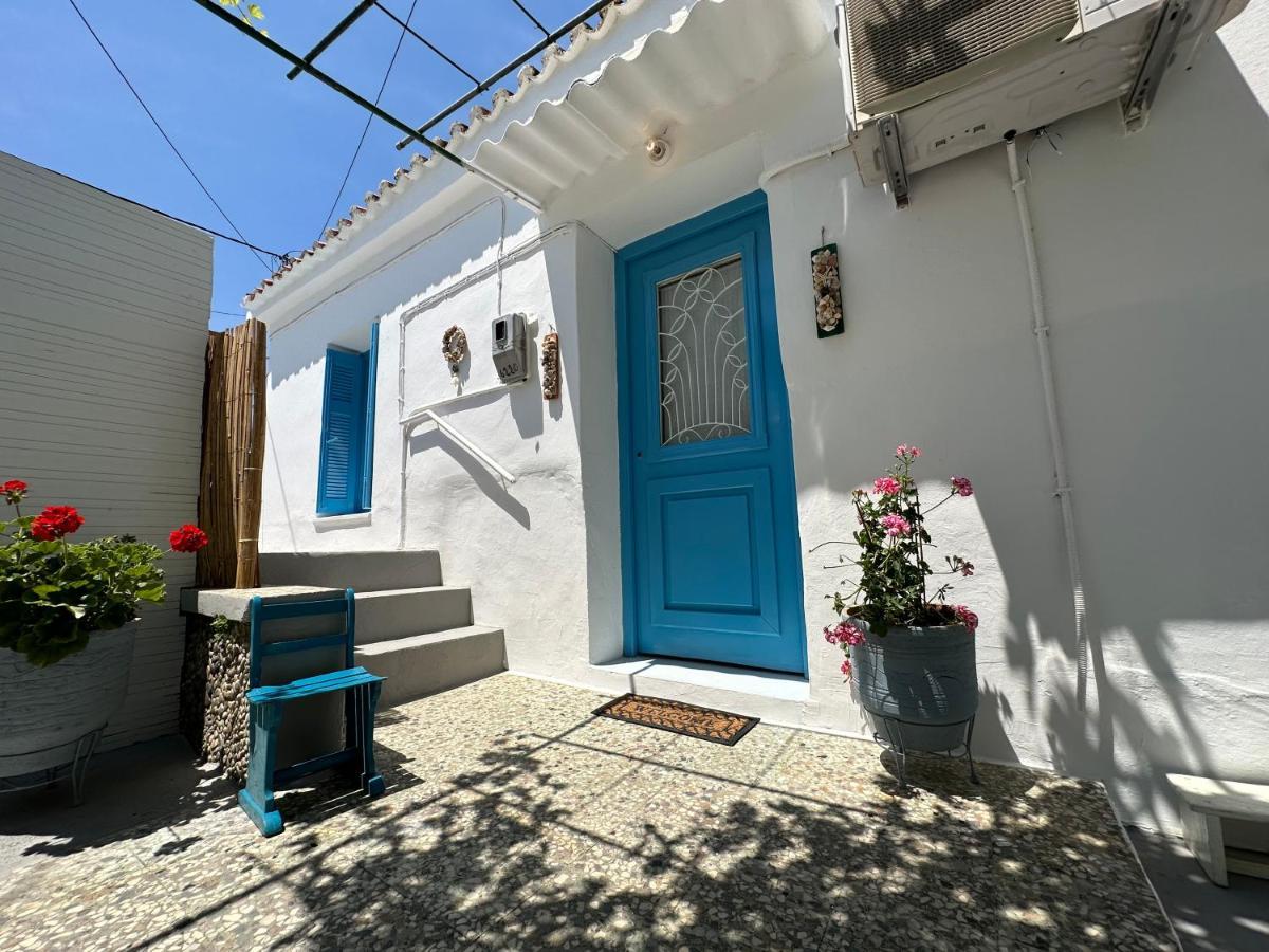 Brinia Cosy Apartment Poros Town Exterior photo